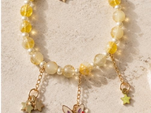 sunshine_charm_full_square_1